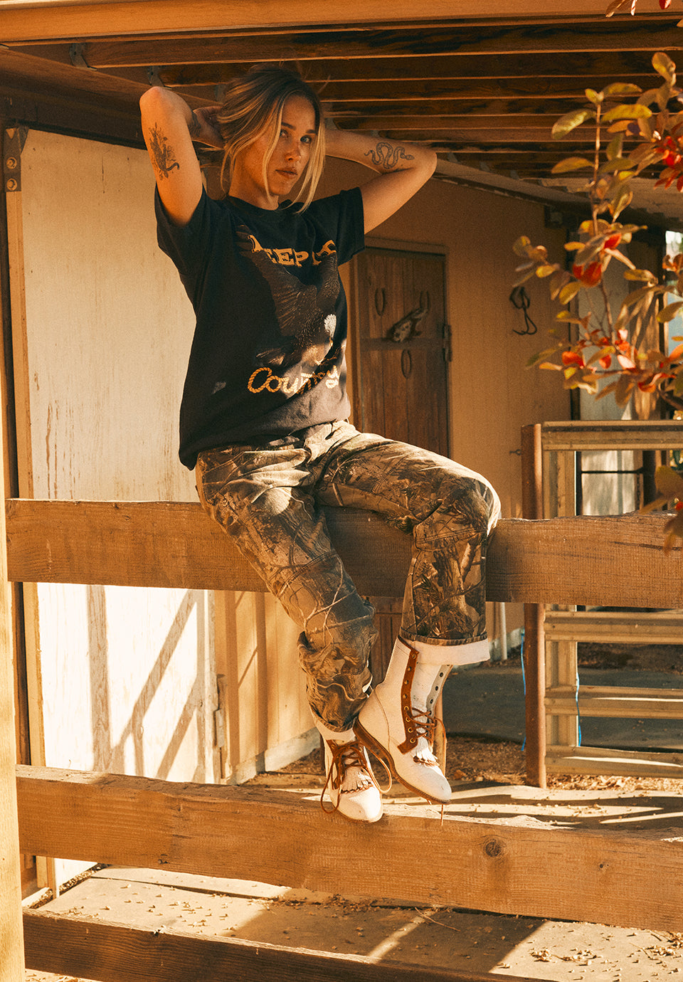 Keep it Country Short Sleeve - Black