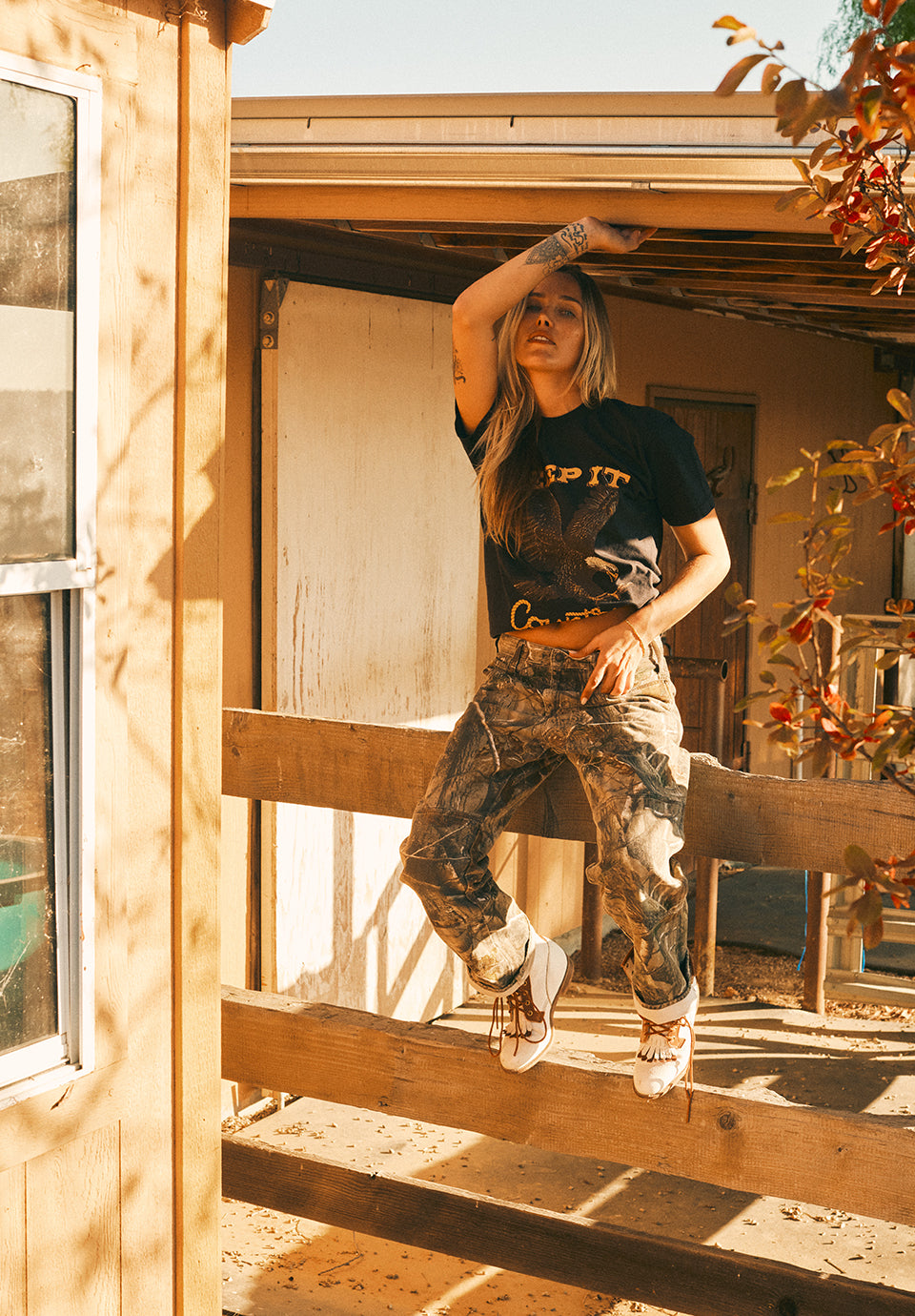 Keep it Country Short Sleeve - Black